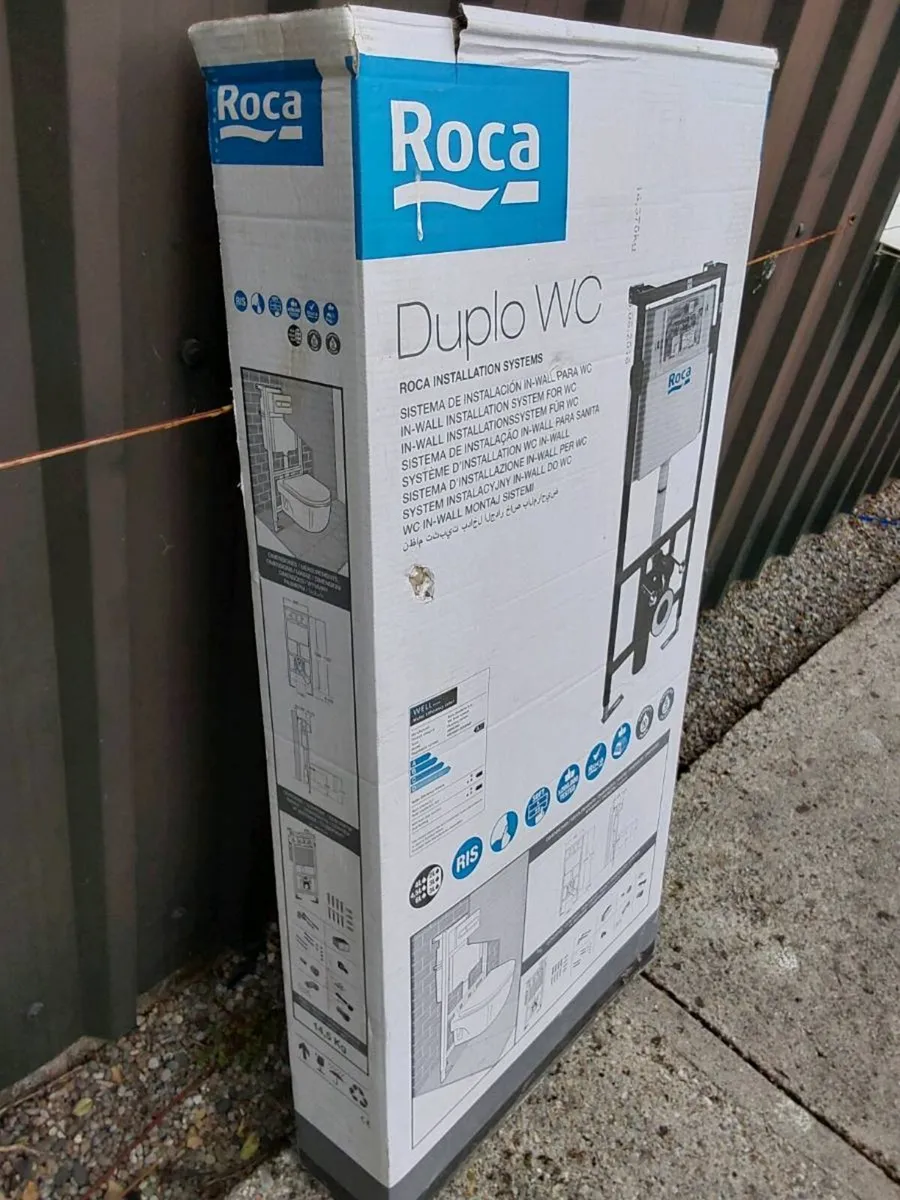 New Roca duplo dual flush cistern - Image 2