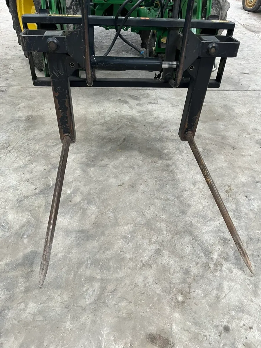 Bale handler - Image 2