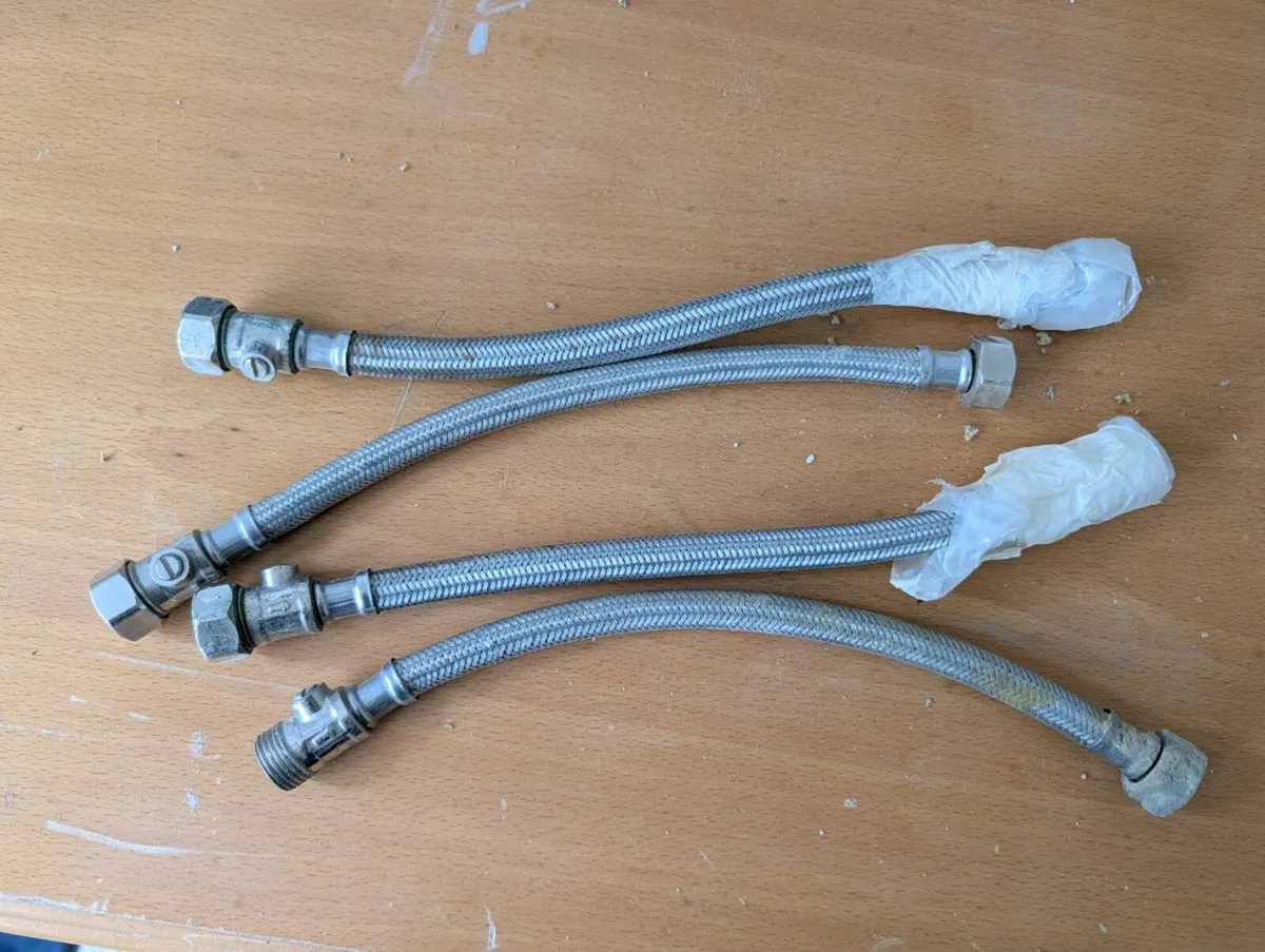 Flexible hose set of 4 - Image 2