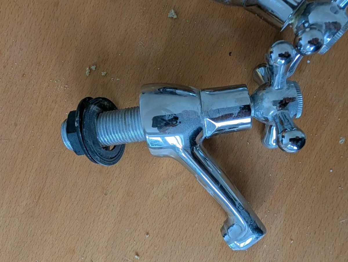 Tradionnal Tap hot / cold - Image 2