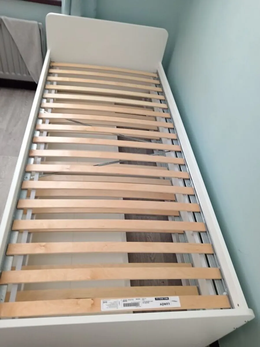 White single bed with underneath pull out bed and 2 storage draws - Image 4