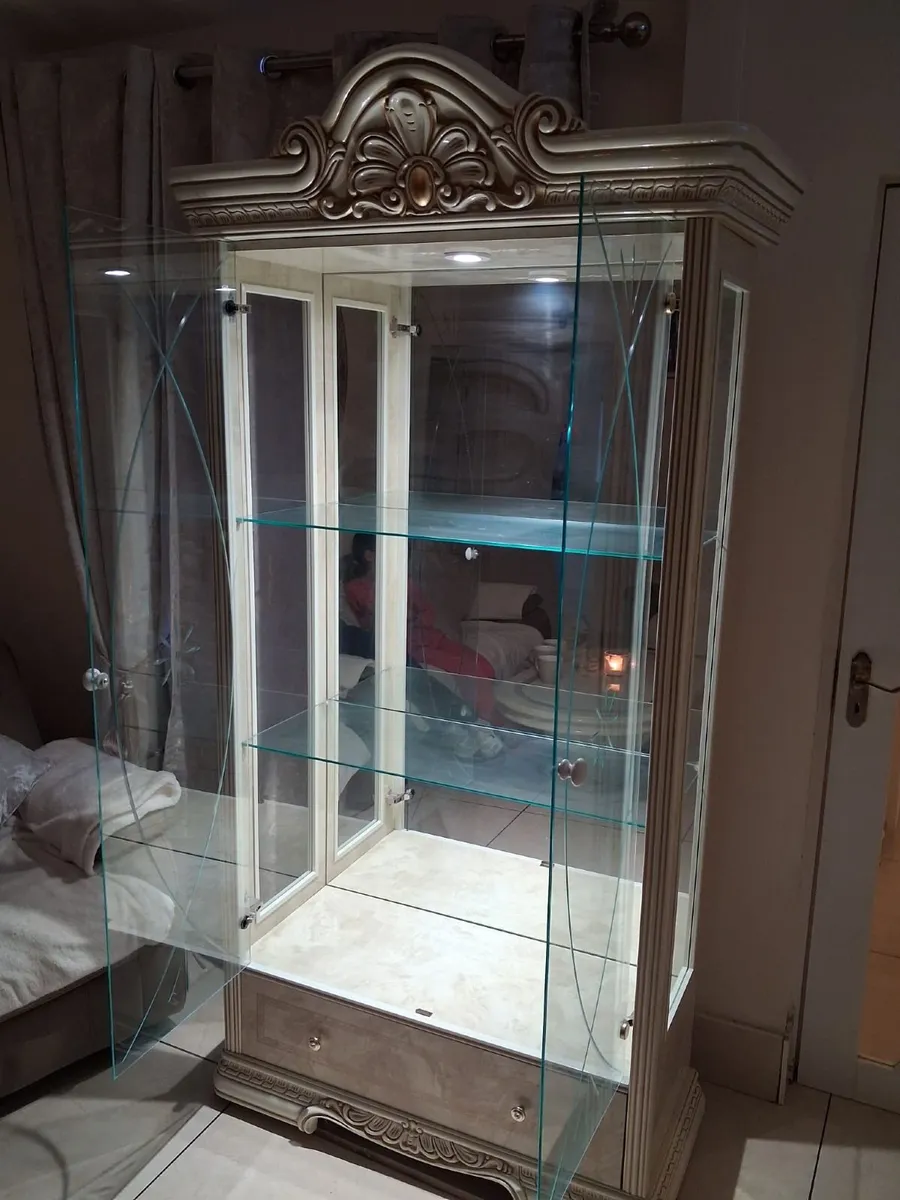 Display unit - Image 2