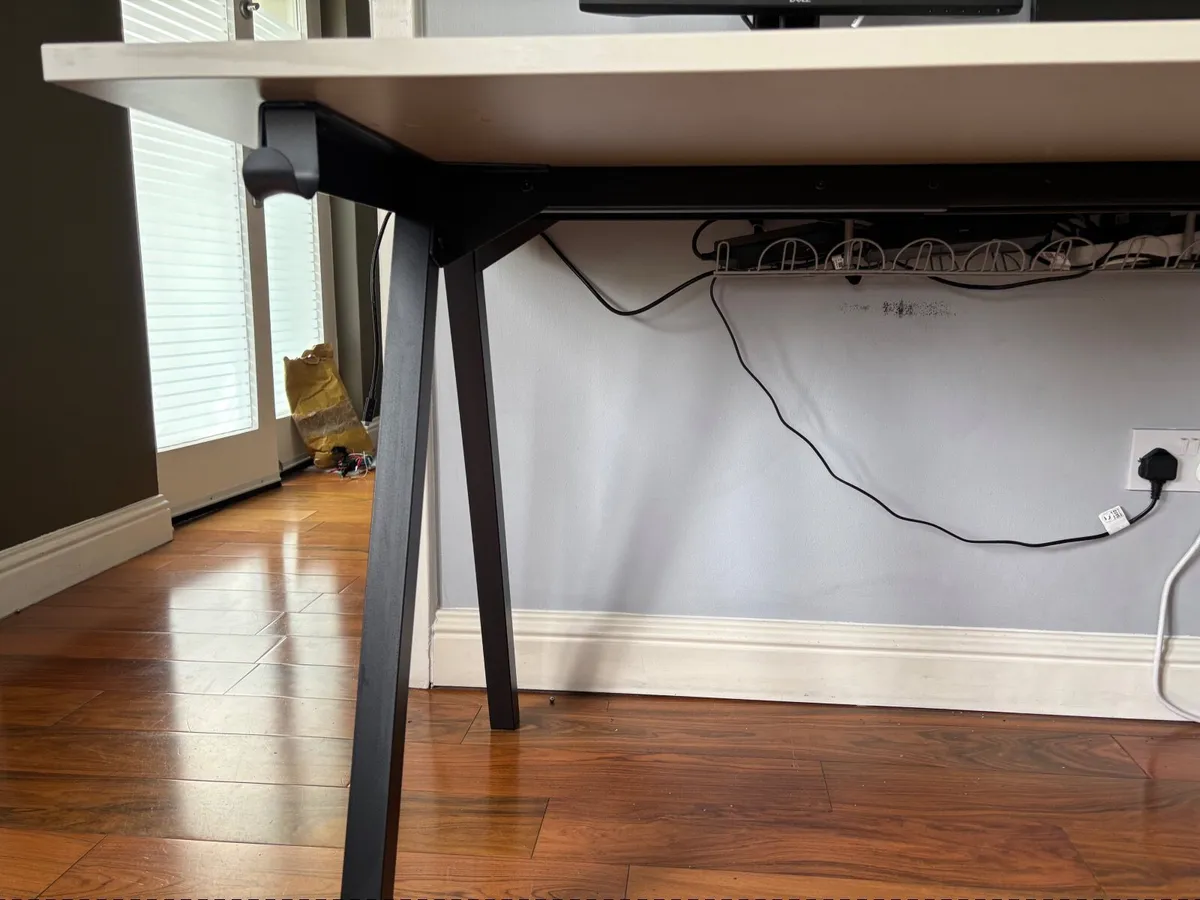 Office Table - Image 3