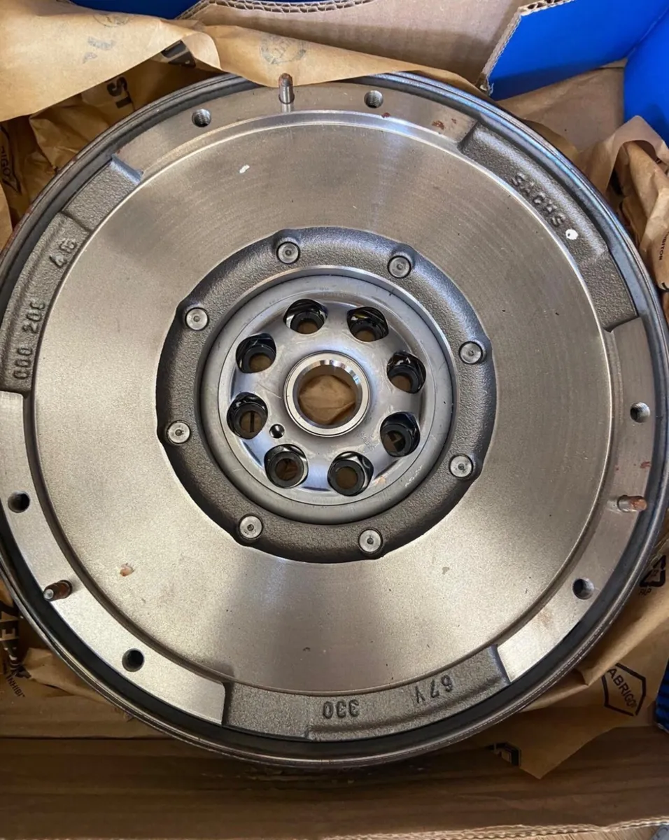 Ssyanyoug Rodius flywheel sachs