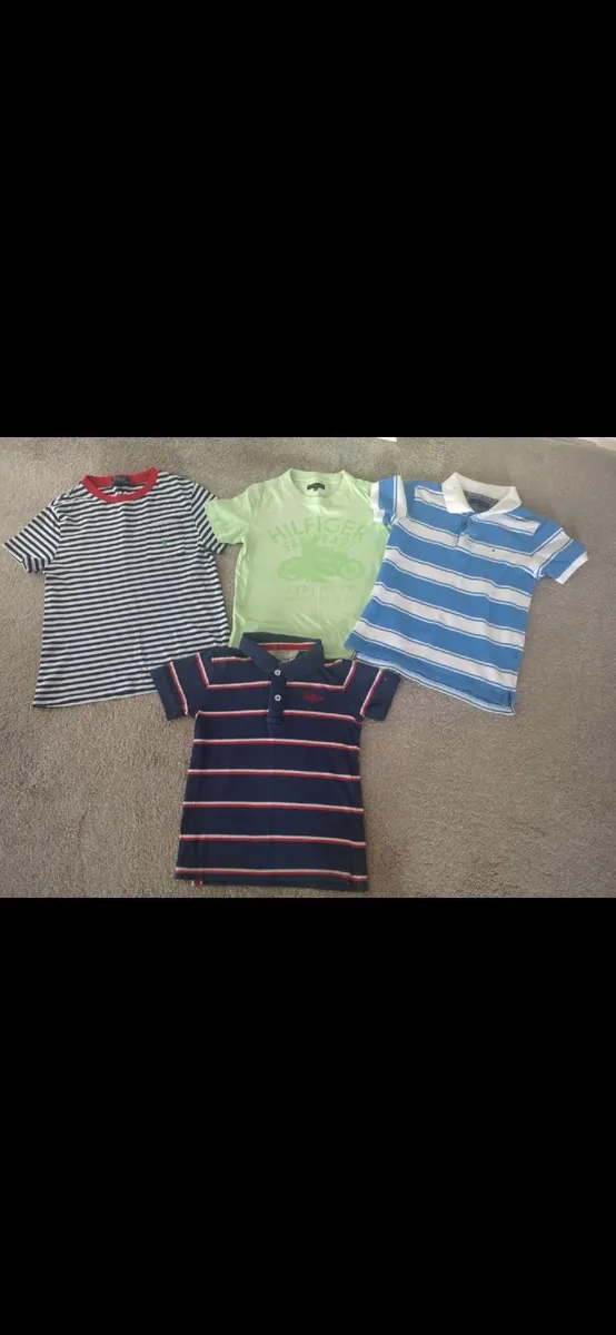 4 designer tshirts Ralph lauren and Hilfiger.FREE - Image 1