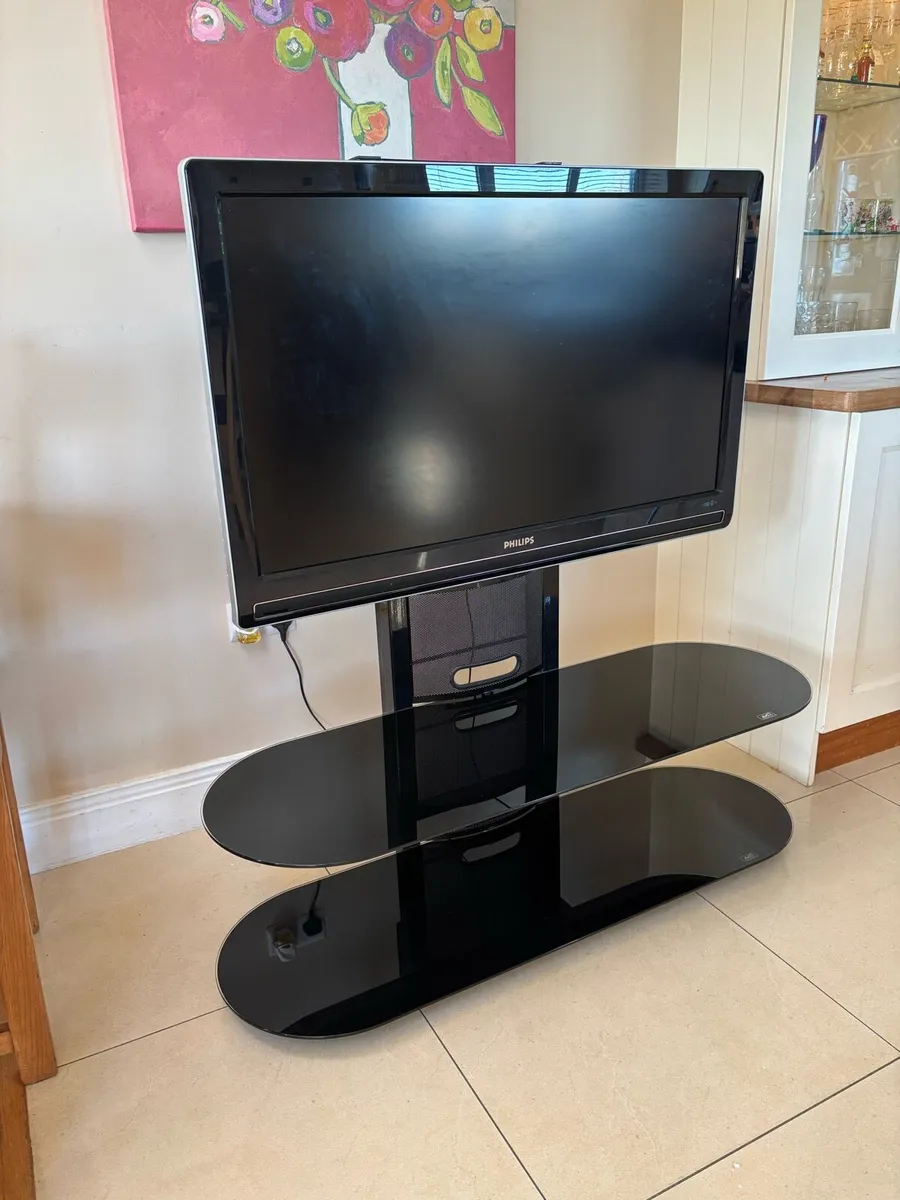 42” TV and stand - Image 3