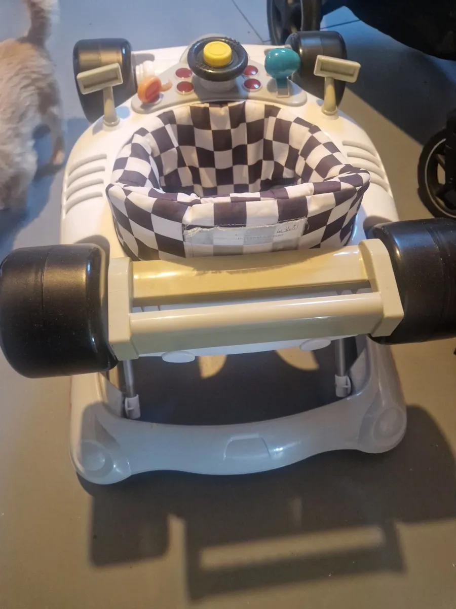 Baby walker - Image 1