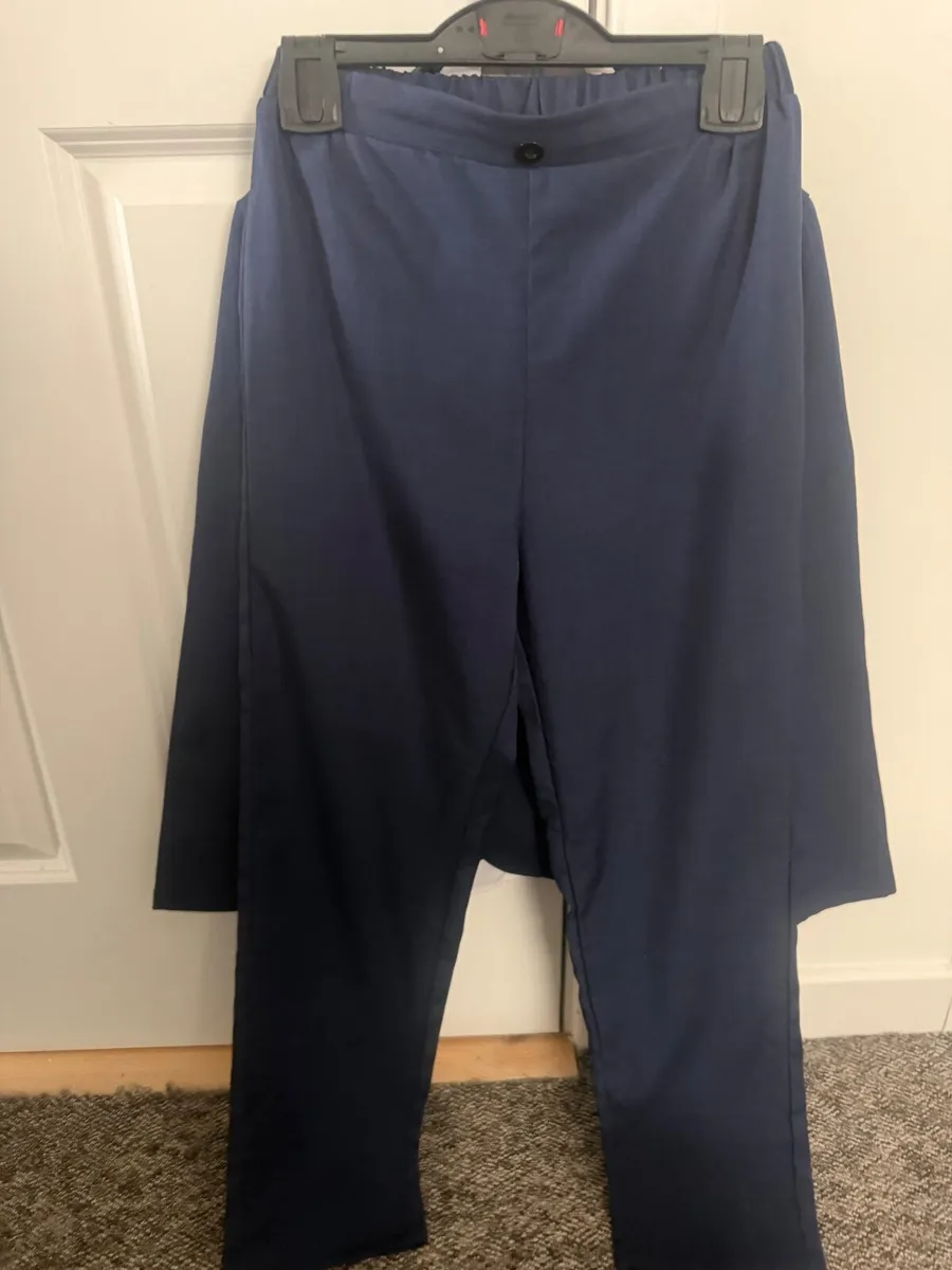 Boys suit size 12 years old - Image 3