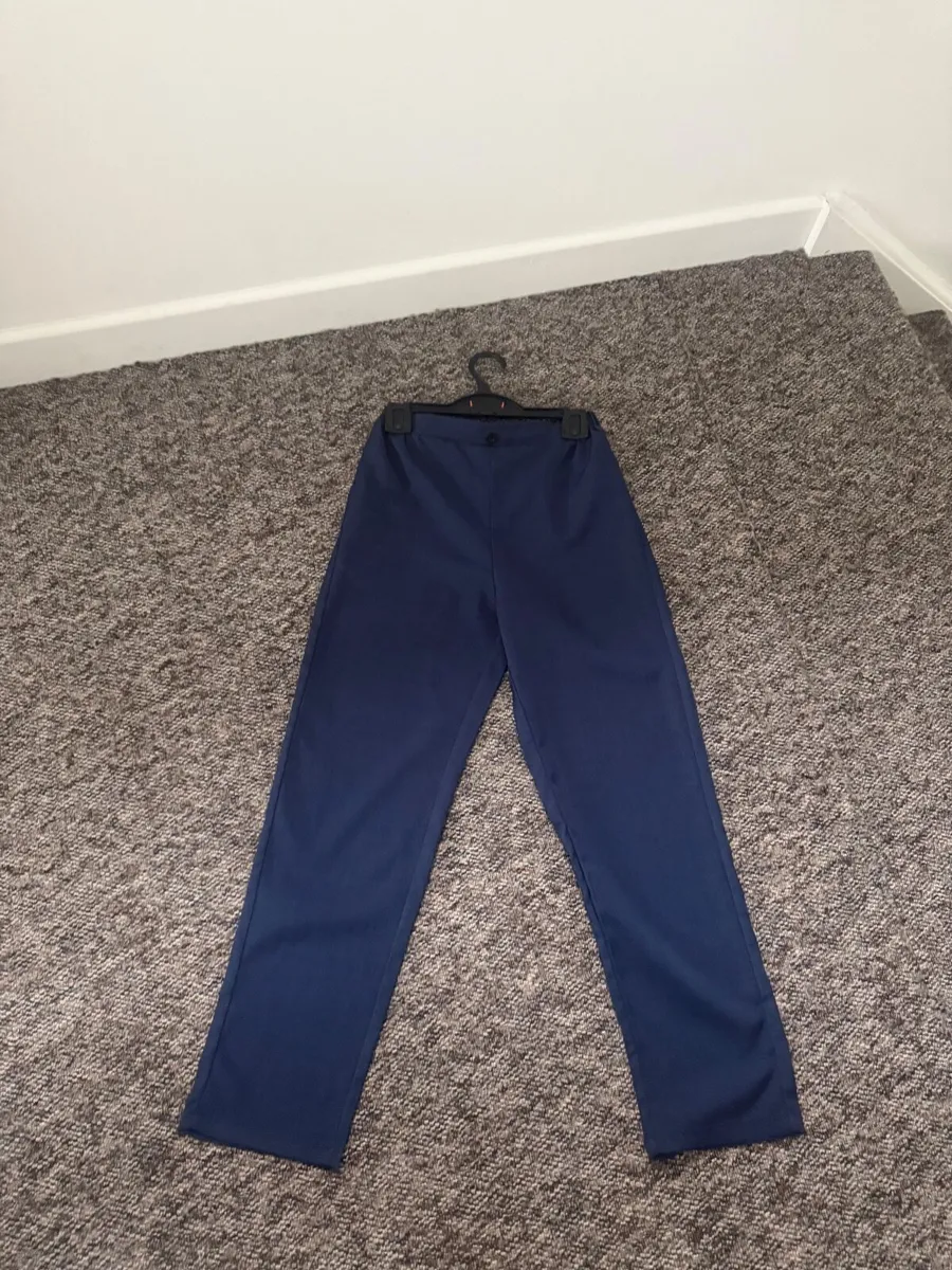 Boys suit size 12 years old - Image 4