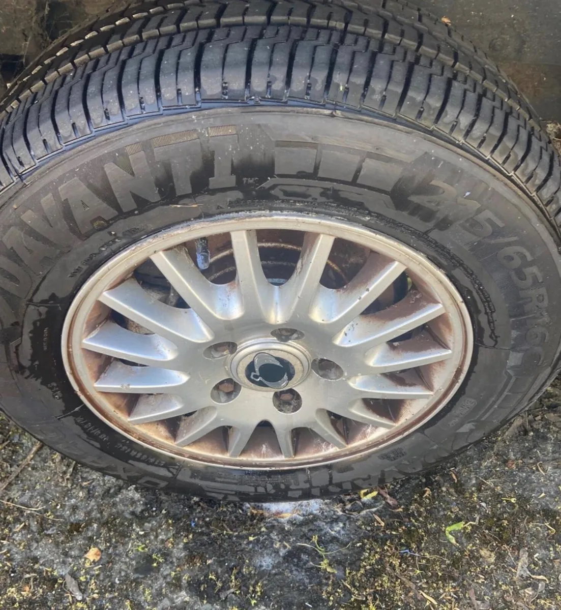 Ssyanyoug Rodis Tyres - Image 2