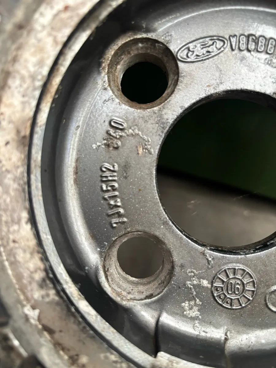 Genuine Sierra Cosworth Alloy Wheels 3dr - Image 4