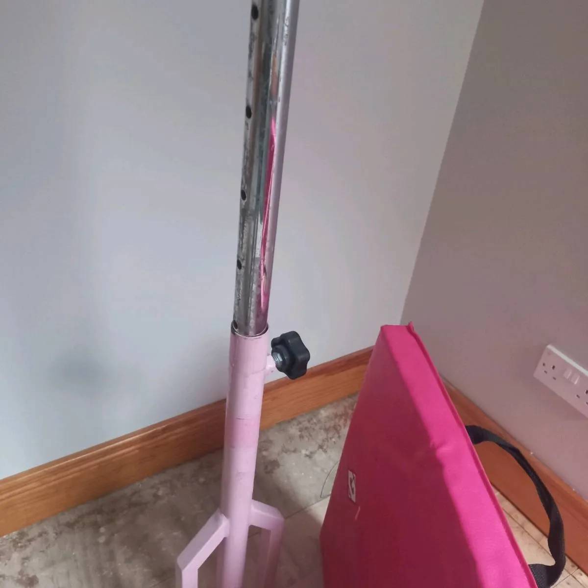 Gymnasts Bar and Mat - Image 2