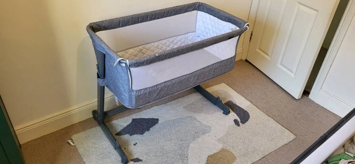 Bedside crib