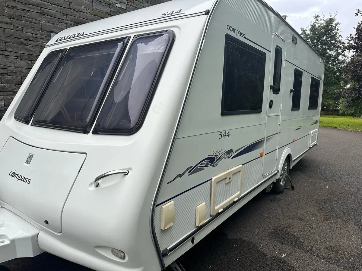 Compass Omega 544 Caravan - Image 1