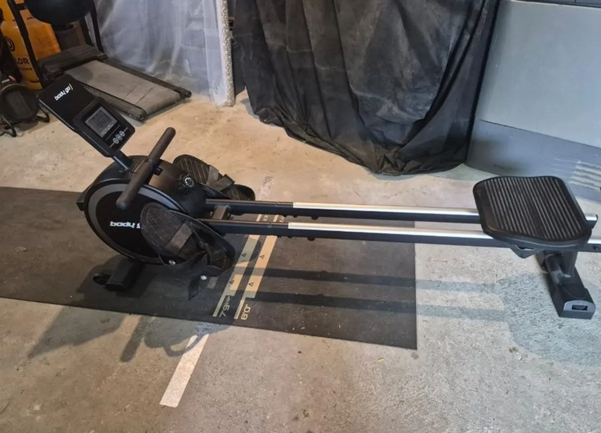 Rowing machine - Image 2