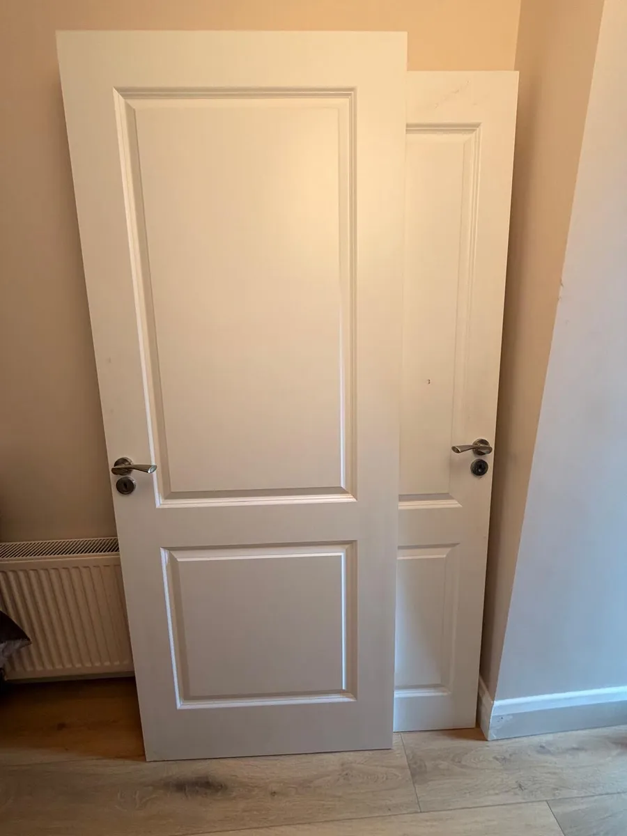 3 x Primed White internal panel doors - Hardware - Image 1