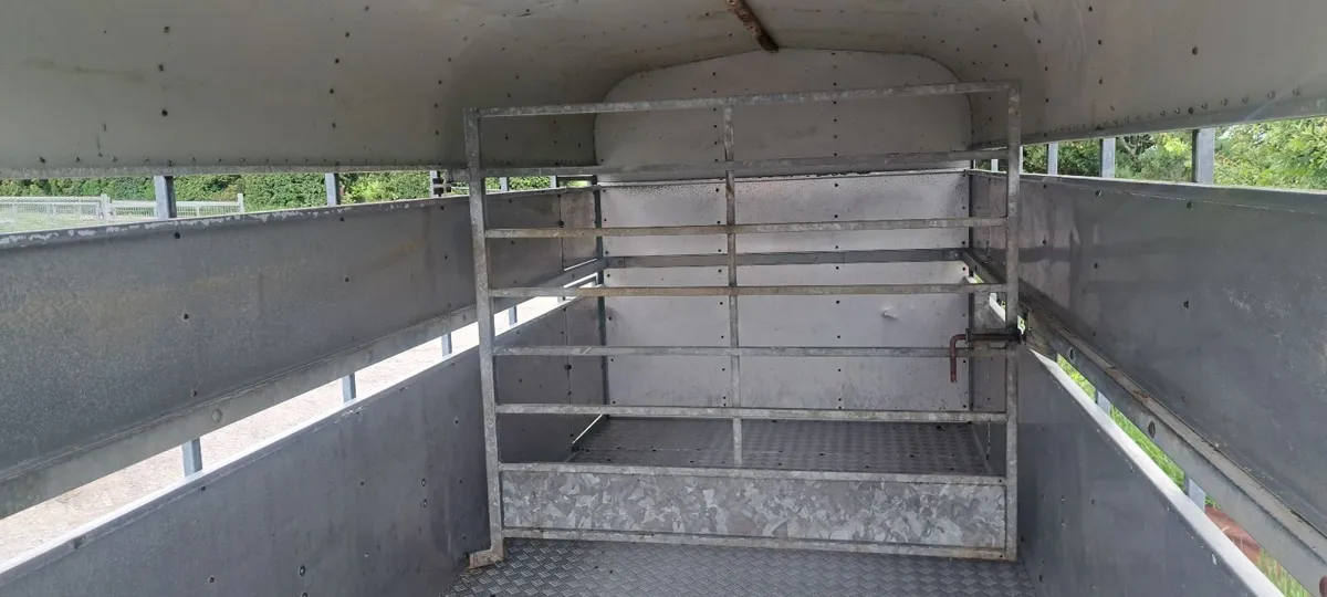 Cattle trailer - Image 2