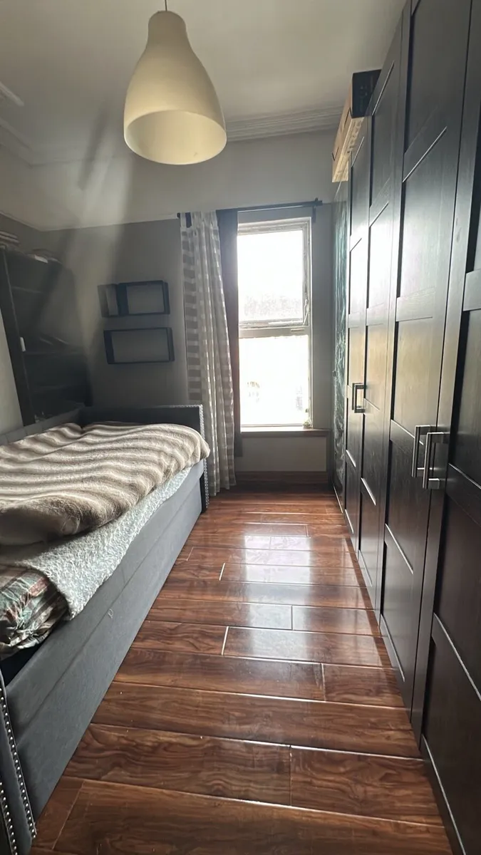 Room for rent - Image 2