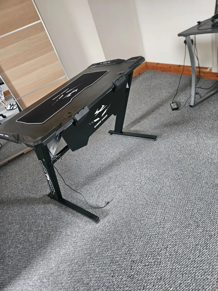 Gaming desk - Image 4