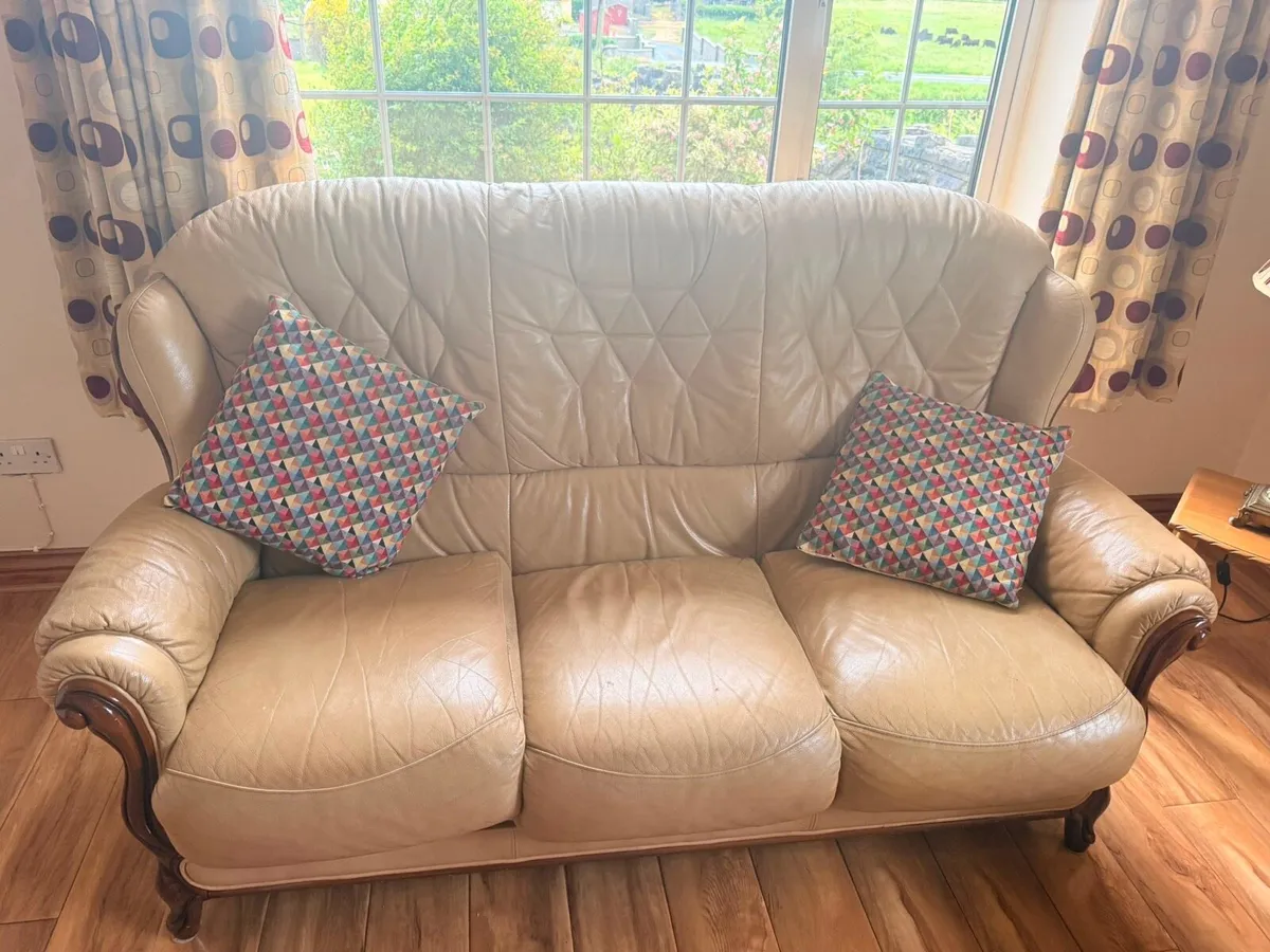 3 piece leather suite - Image 2