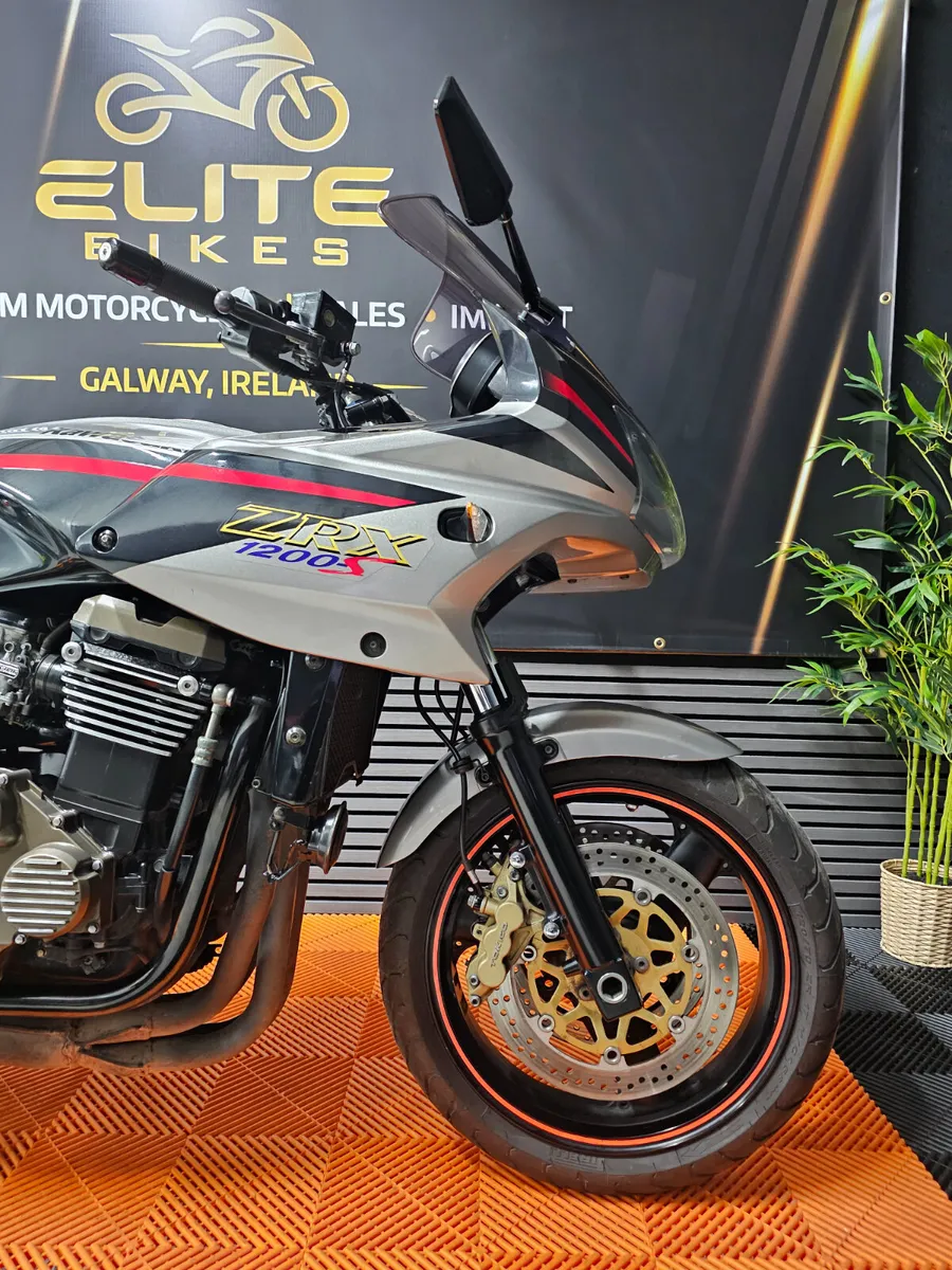 Kawasaki zrx 1200S - Image 2