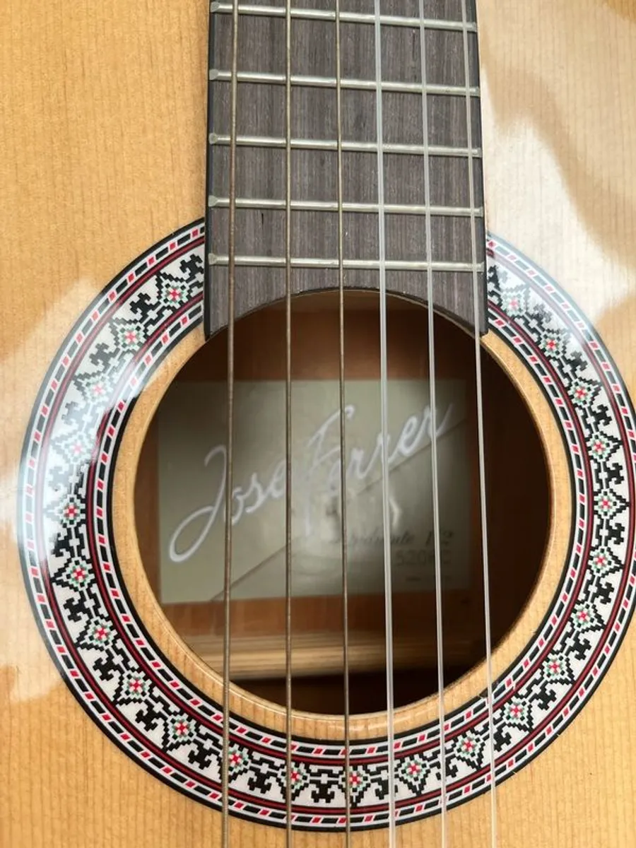 Kids Jose Ferrer guitar - Image 3