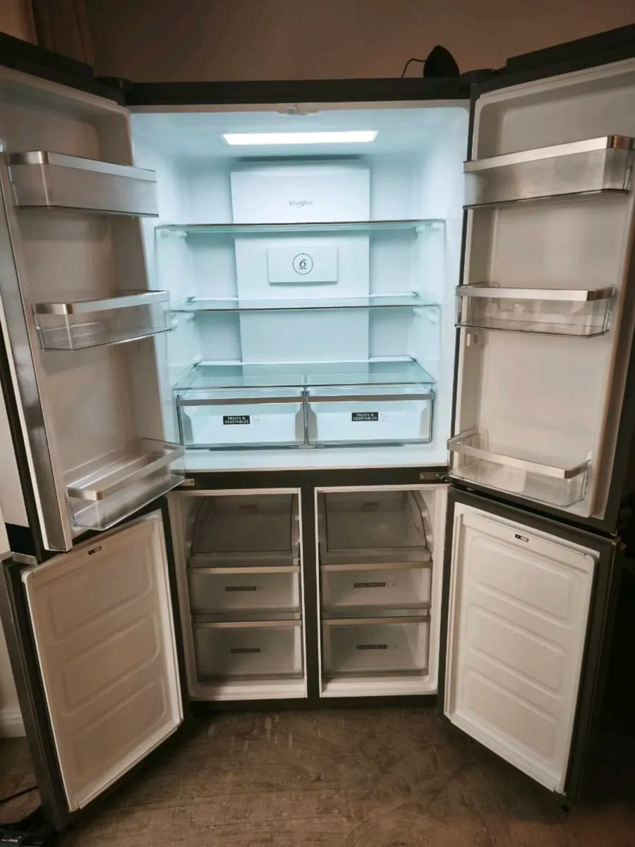 Fridge freezer - Image 2