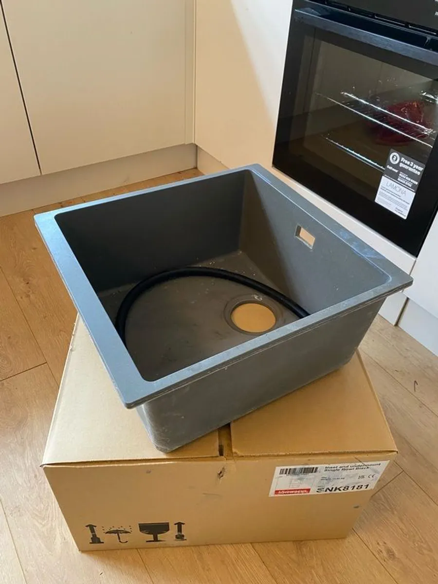 Howdens Composite Sink - Image 1