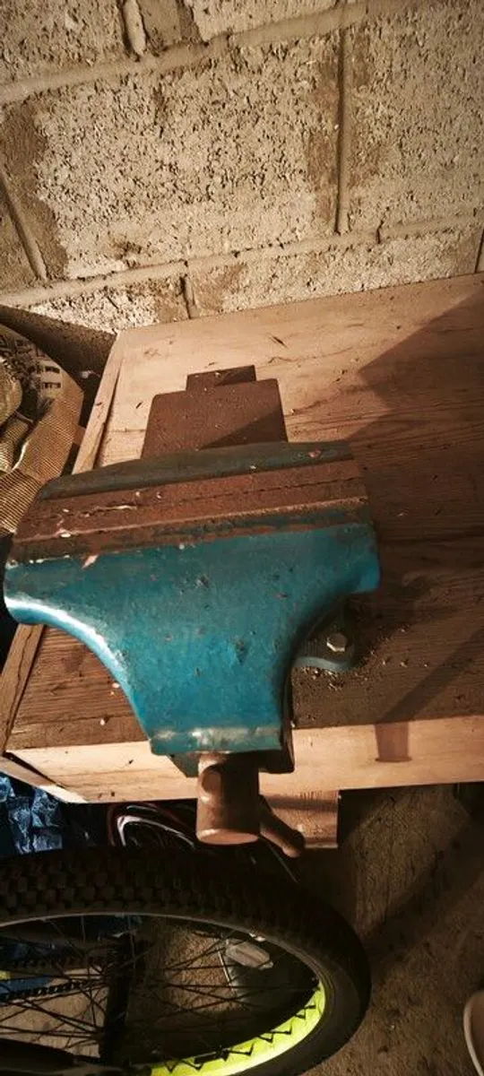 Work Bench and Clamp - Image 1