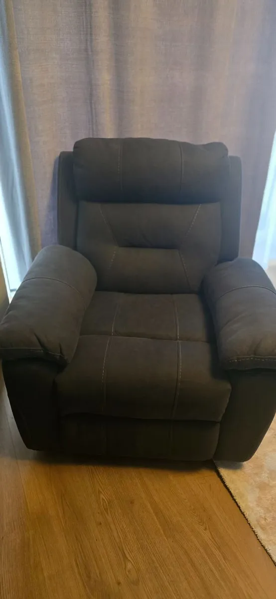 Recliner Armchair - Image 4