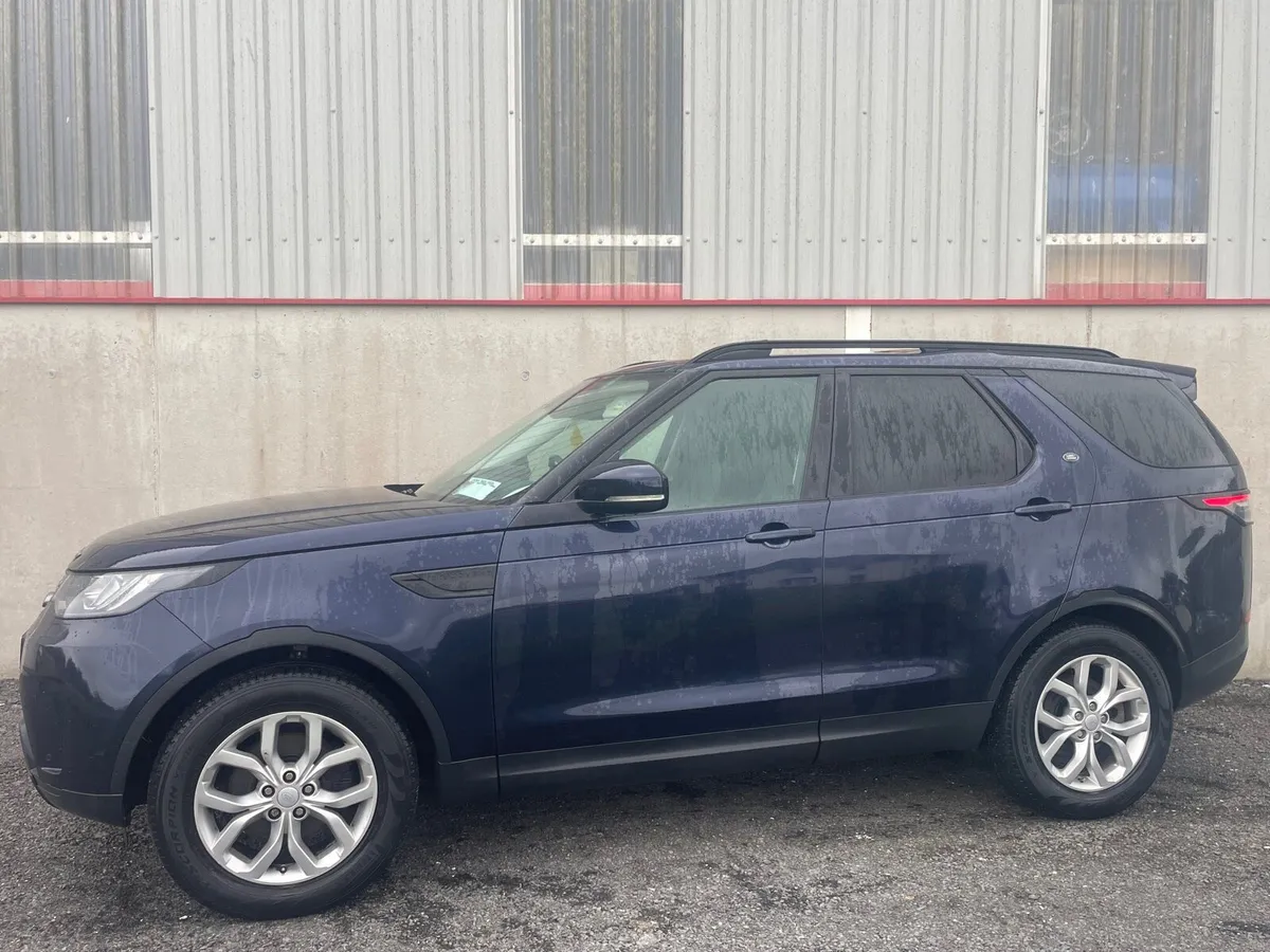 * Landrover Discovery 5 .. 💶 €15950 .. ‘2018 * - Image 3