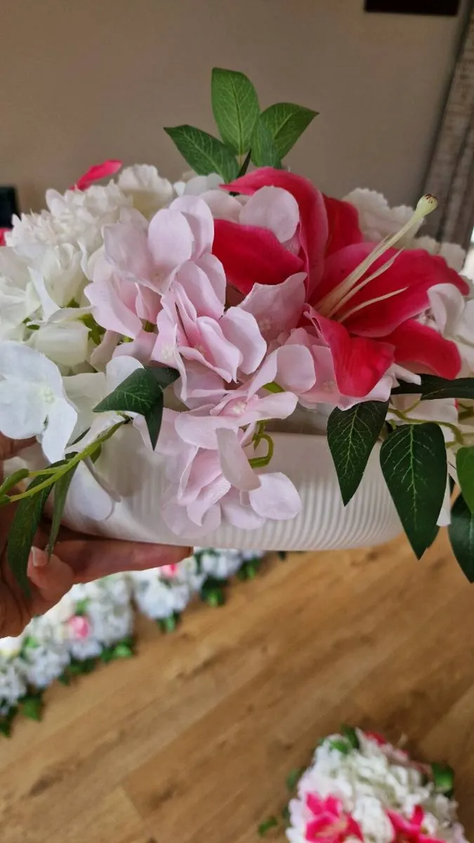 Wedding Flowers - Image 4