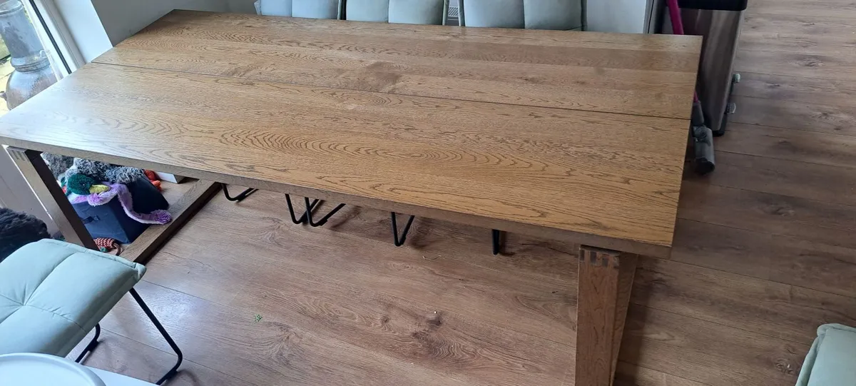 Dinning Table - Image 2