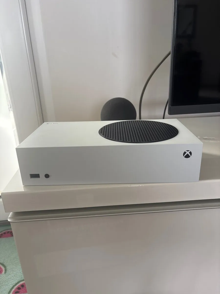 Xbox Series S for Sale - Image 3