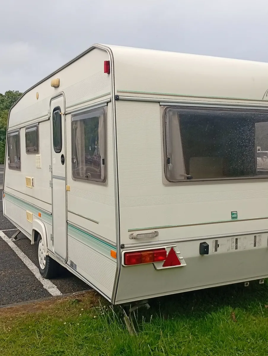 ABI Merander 500 GT 4/5 berth caravan - Image 2