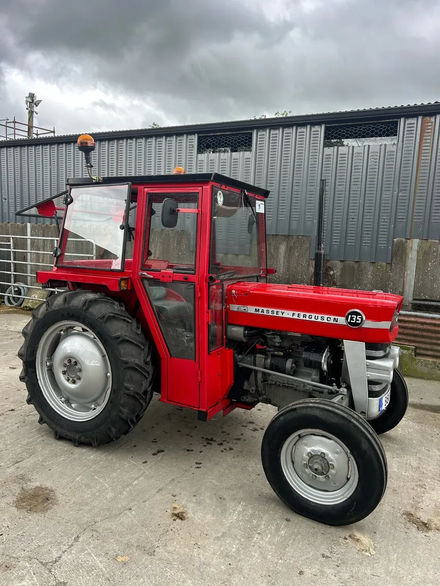 Massey Ferguson 135 - Image 1