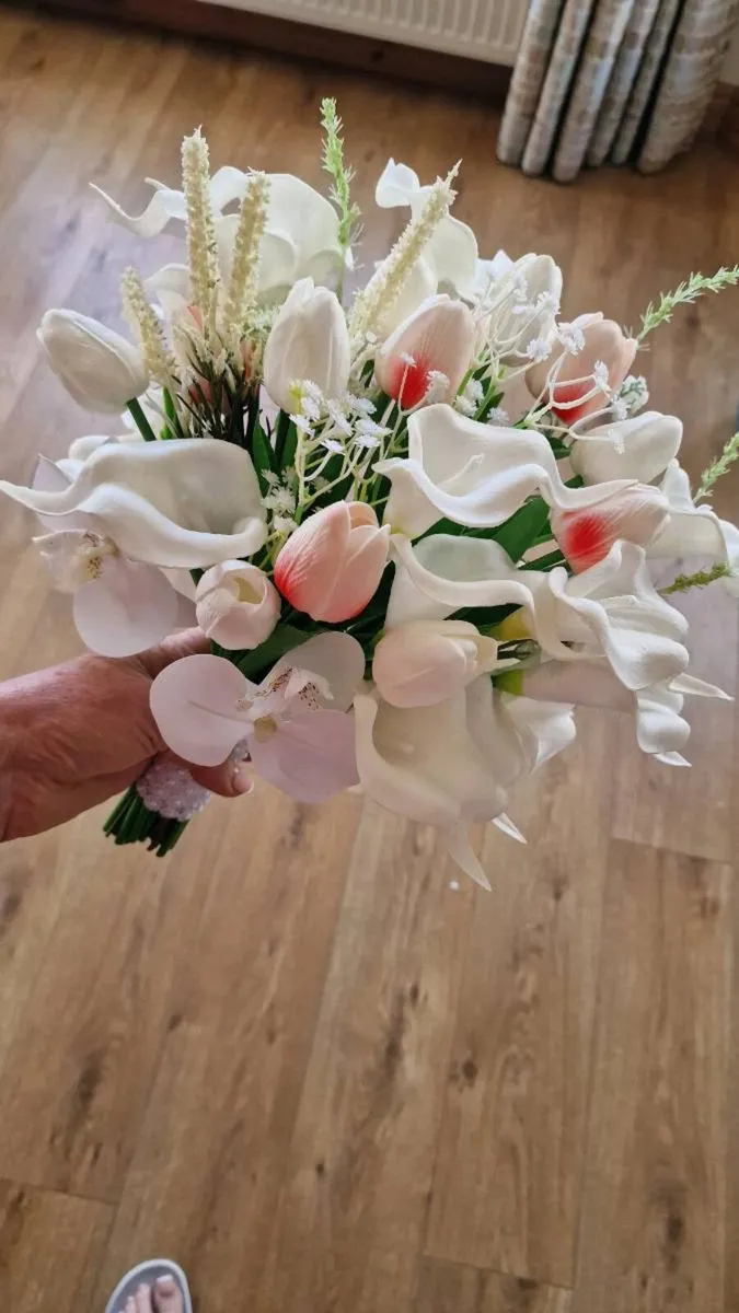 Wedding Flowers - Image 1