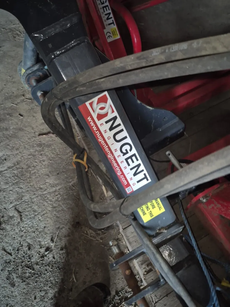 Nugent Bale Handler - Image 2