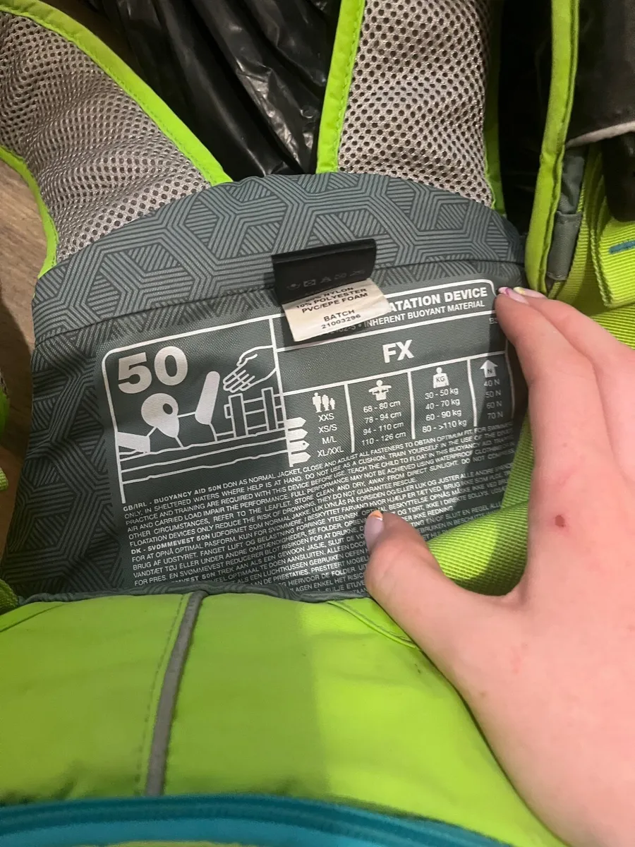 life jacket - Image 2