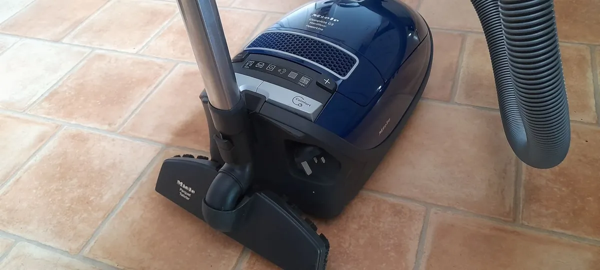 Miele vacuum/Hoover cleaner - Image 4