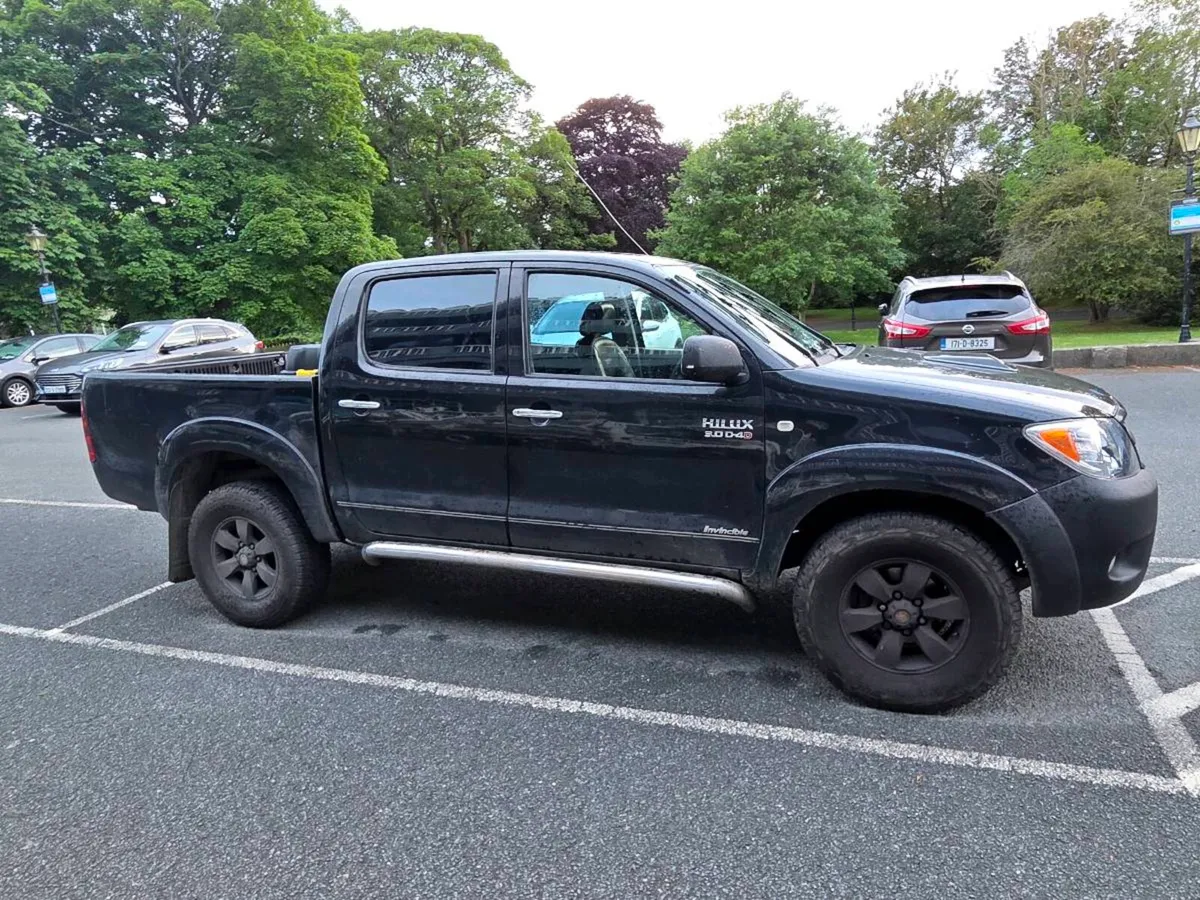 Toyota Hilux 3litre Kun26 2007 - Image 3