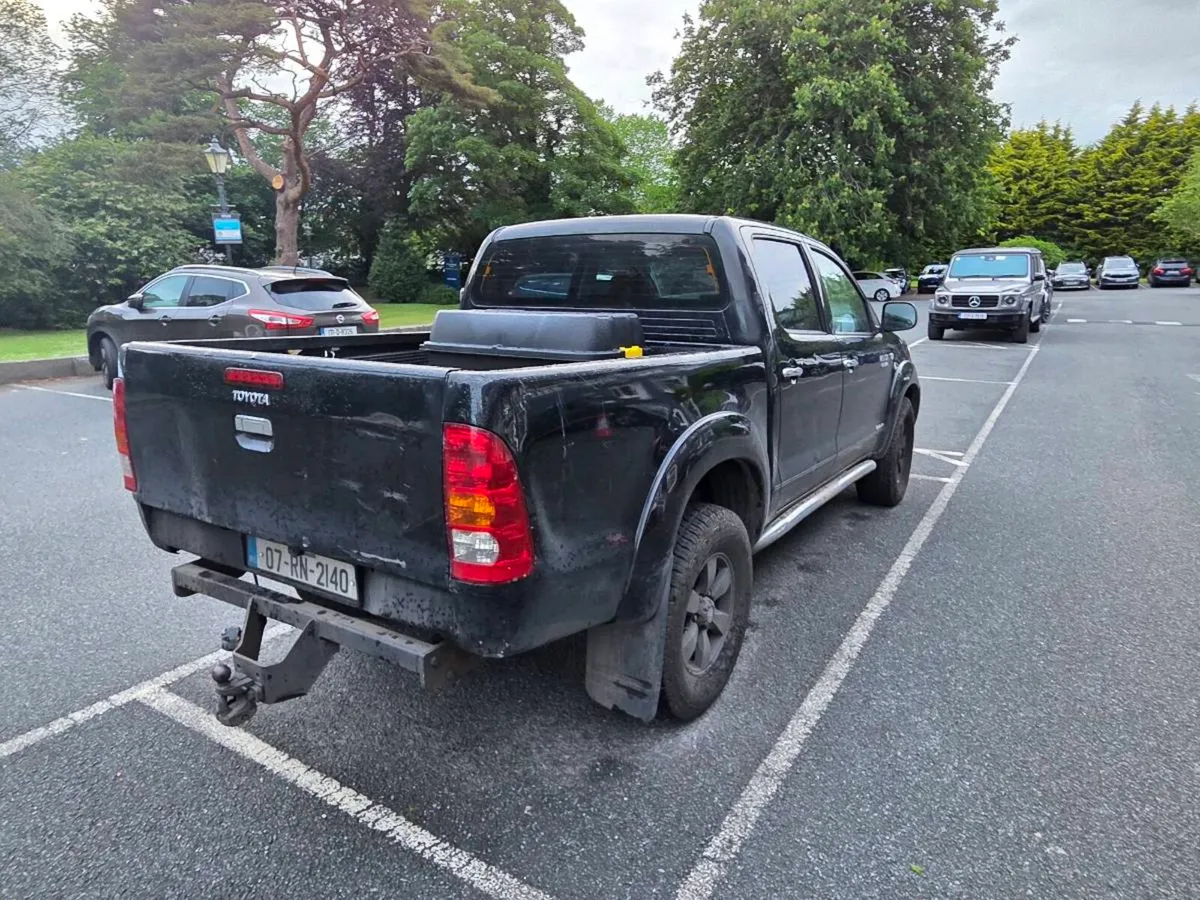 Toyota Hilux 3litre Kun26 2007 - Image 4