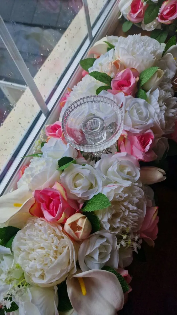 Wedding Flowers - Image 3