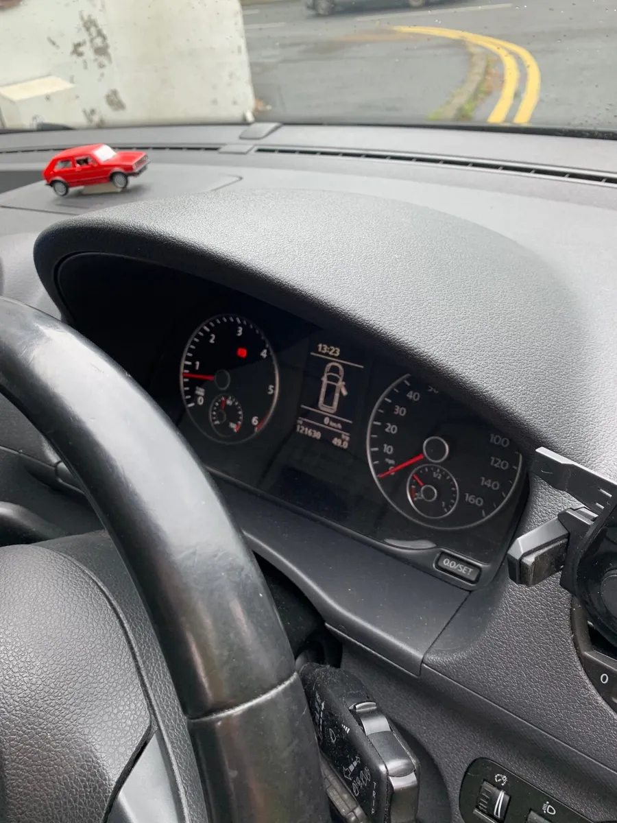 Volkswagen Caddy TDI 6 speed 2.0L 140BHP - Image 2