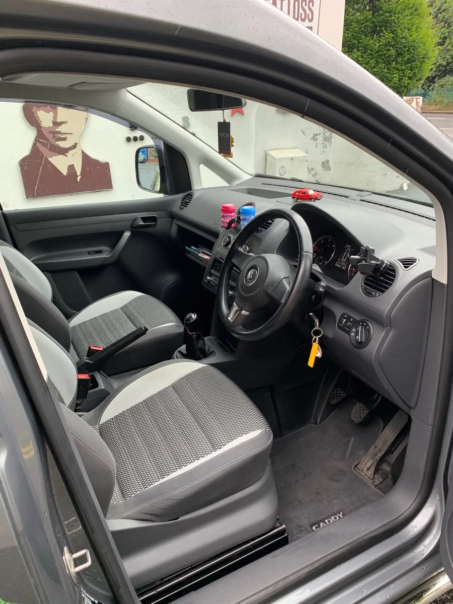 Volkswagen Caddy TDI 6 speed 2.0L 140BHP - Image 4