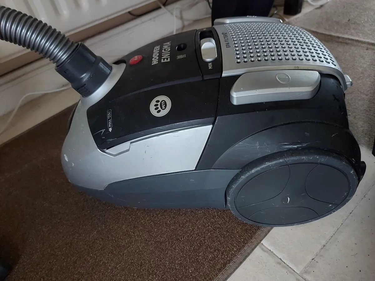 HOOVER Enigma Vacuum Cleaner Model No. TE70 - Image 3