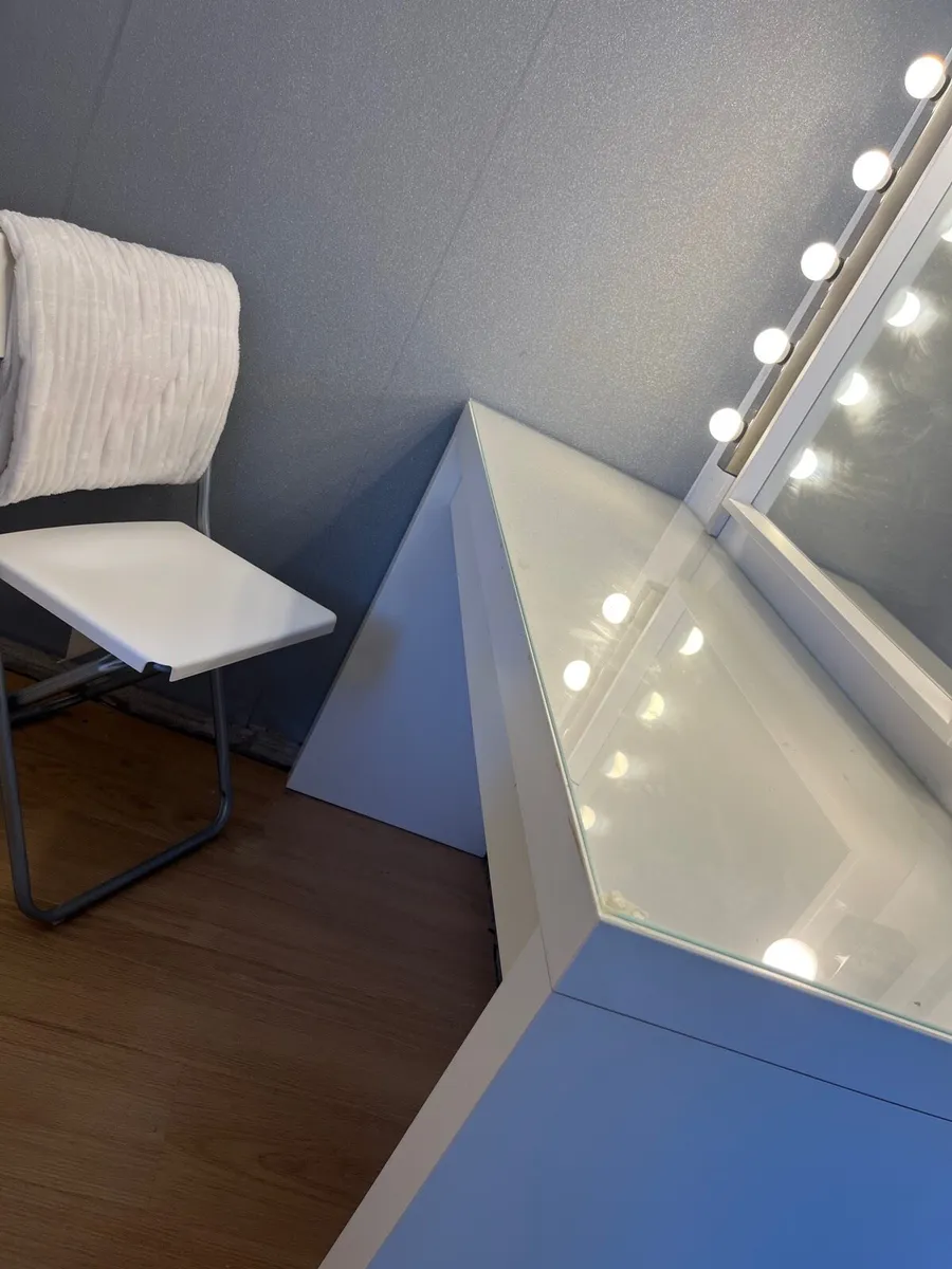 Dressing table - Image 3