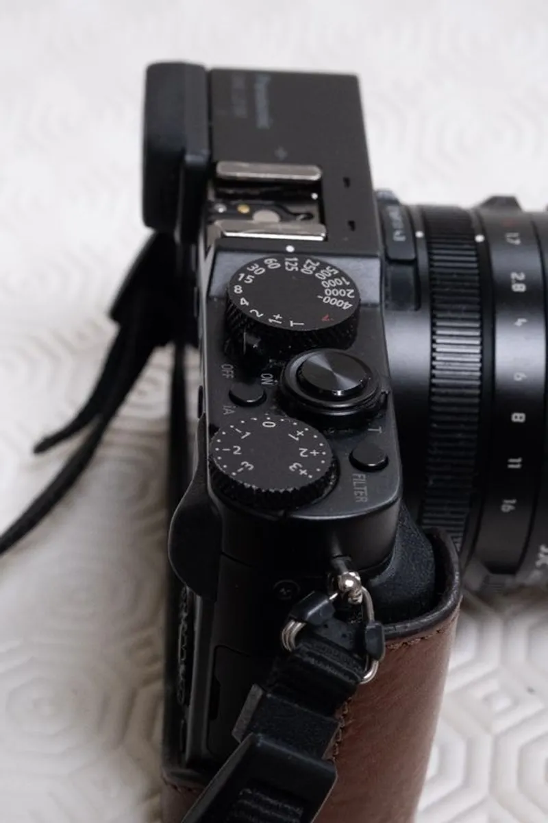 LUMIX LX100 Compact Camera - Image 3