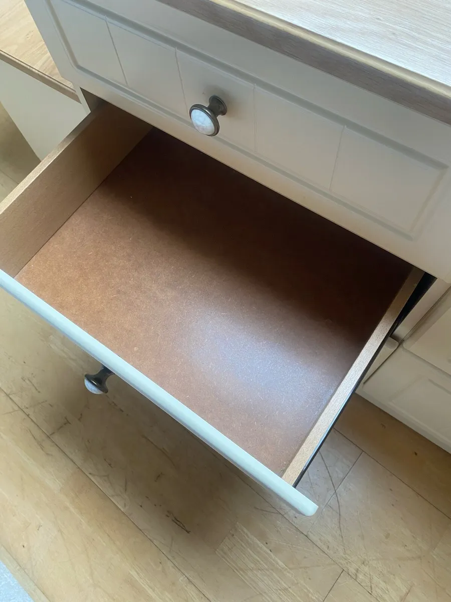 Chest of drawers - Image 3