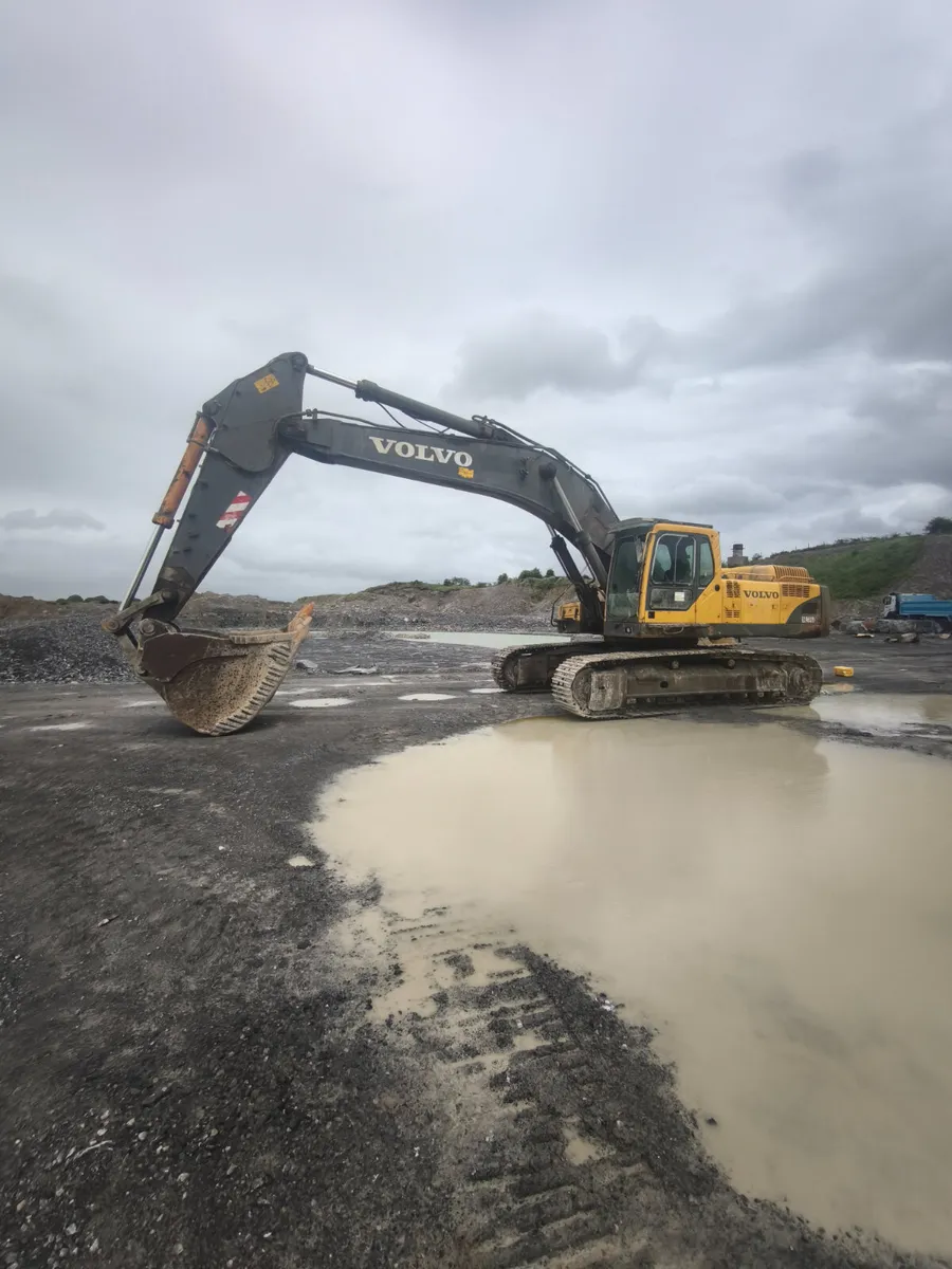 Volvo EC460b - Image 3